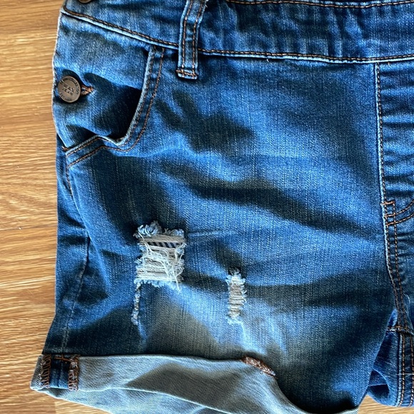 Wax Jean distressed short overalls - Picture 4 of 5